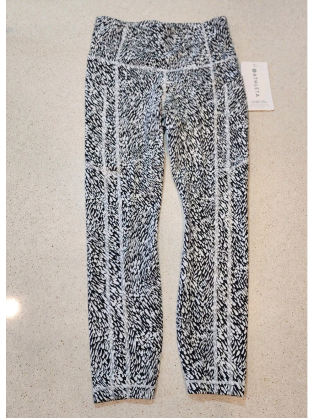 Athleta Ultimate Stash II Textured 7/8 Tight Women’s Size XS Black White